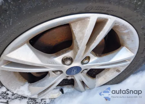 2014 Ford Focus Se z USA, uszkodzony, nr VIN 1FADP3F23EL238590